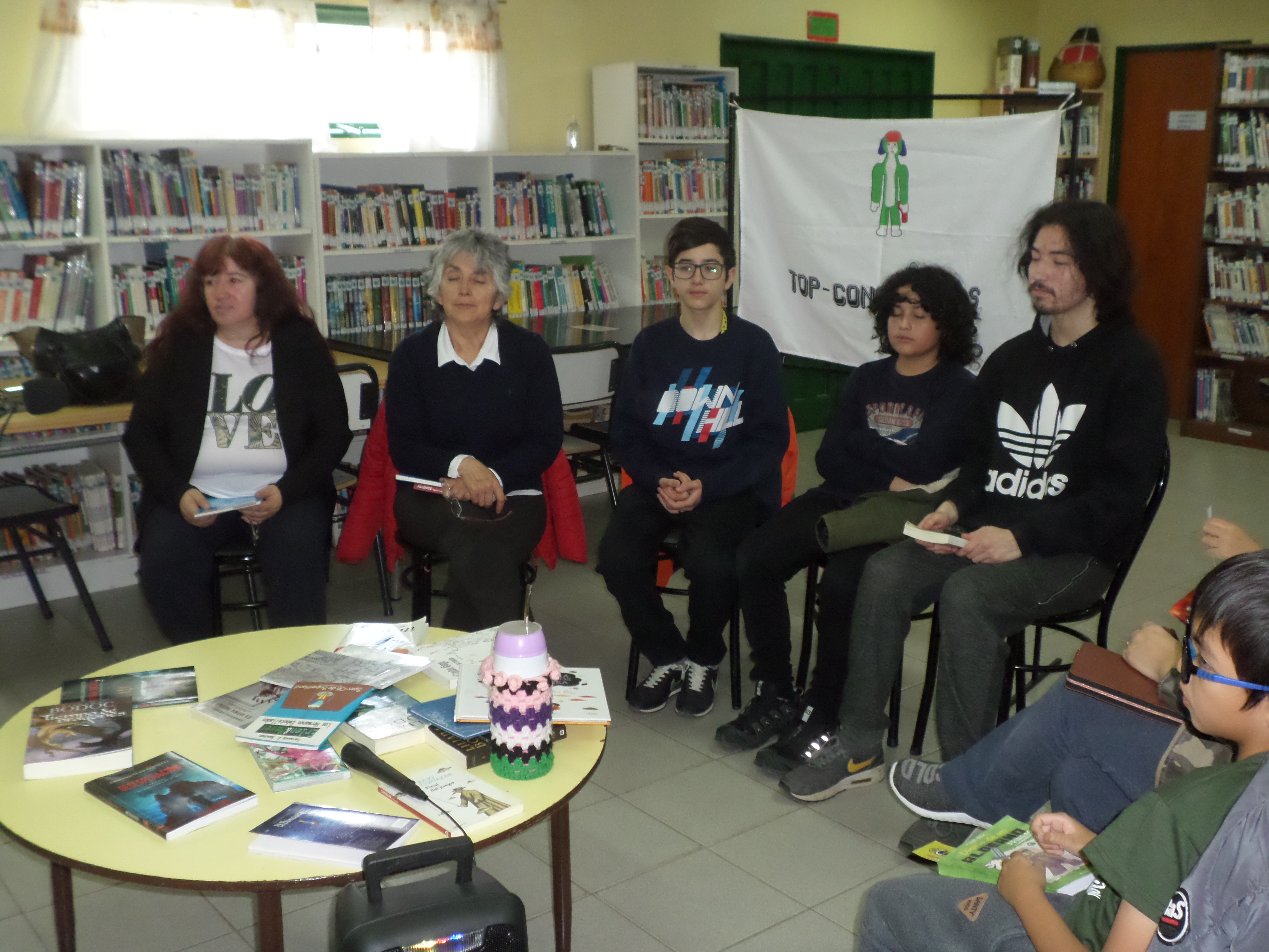 Si te gusta leer, este grupo de WhatsApp es para vos