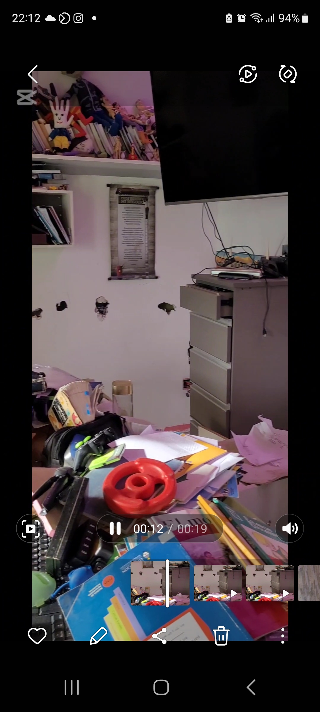 UNA CASA VERDE MODERNA