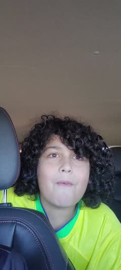 hola hola y eso? hola